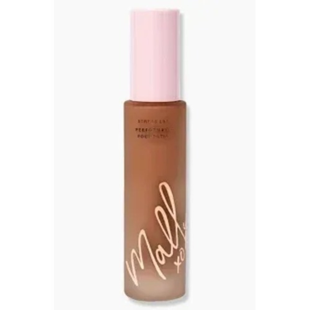 MSRP $38.00, Mally, Stress Less Performance Foundation in DEEP , **NWOB